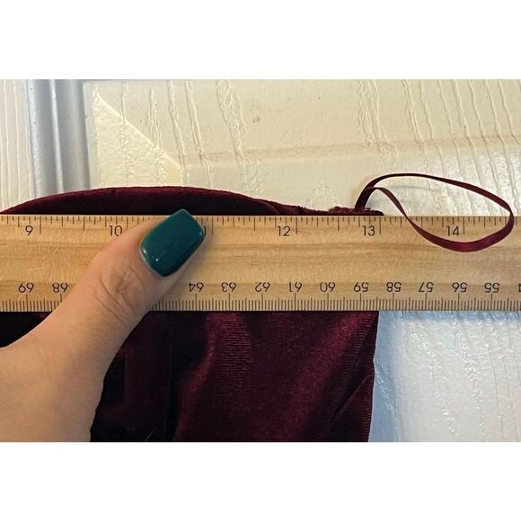 Miss Avenue WOMEN'S Velvet C Sweetheart Neckline, Mermaid Fit & Sheer Lace Dress - Picture 6 of 10